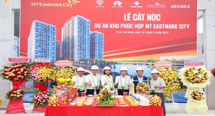 cất nóc căn hộ MT Eastmark city